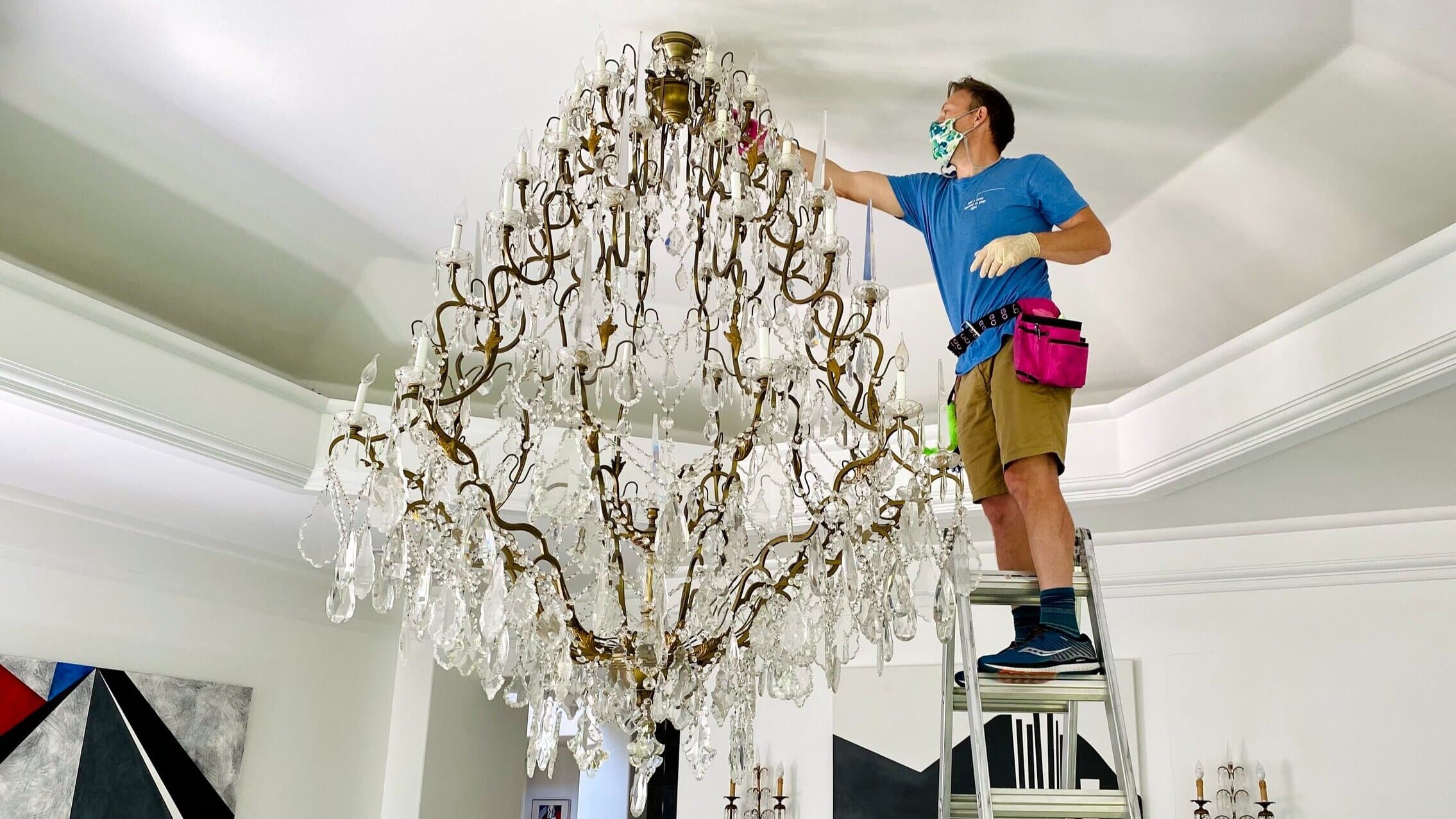 Chandeliers Cleaning